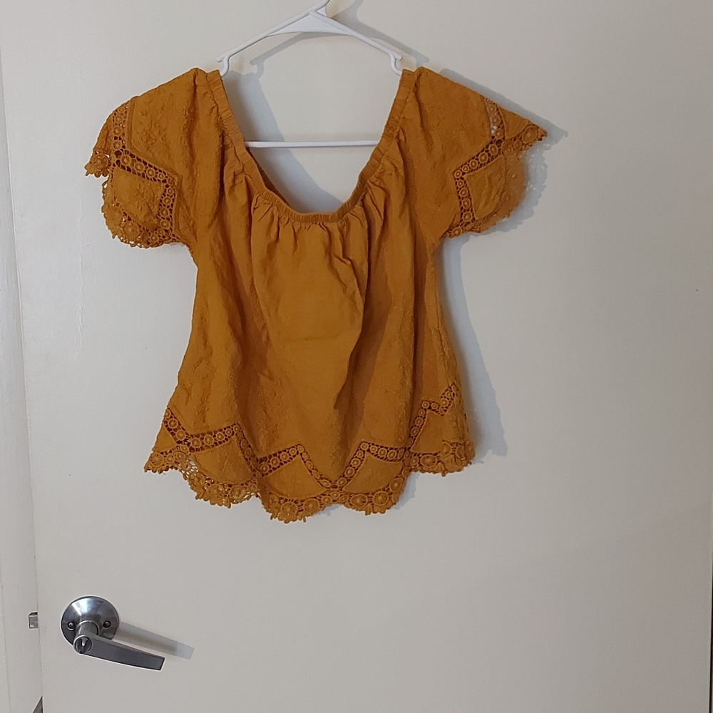 Crop top
